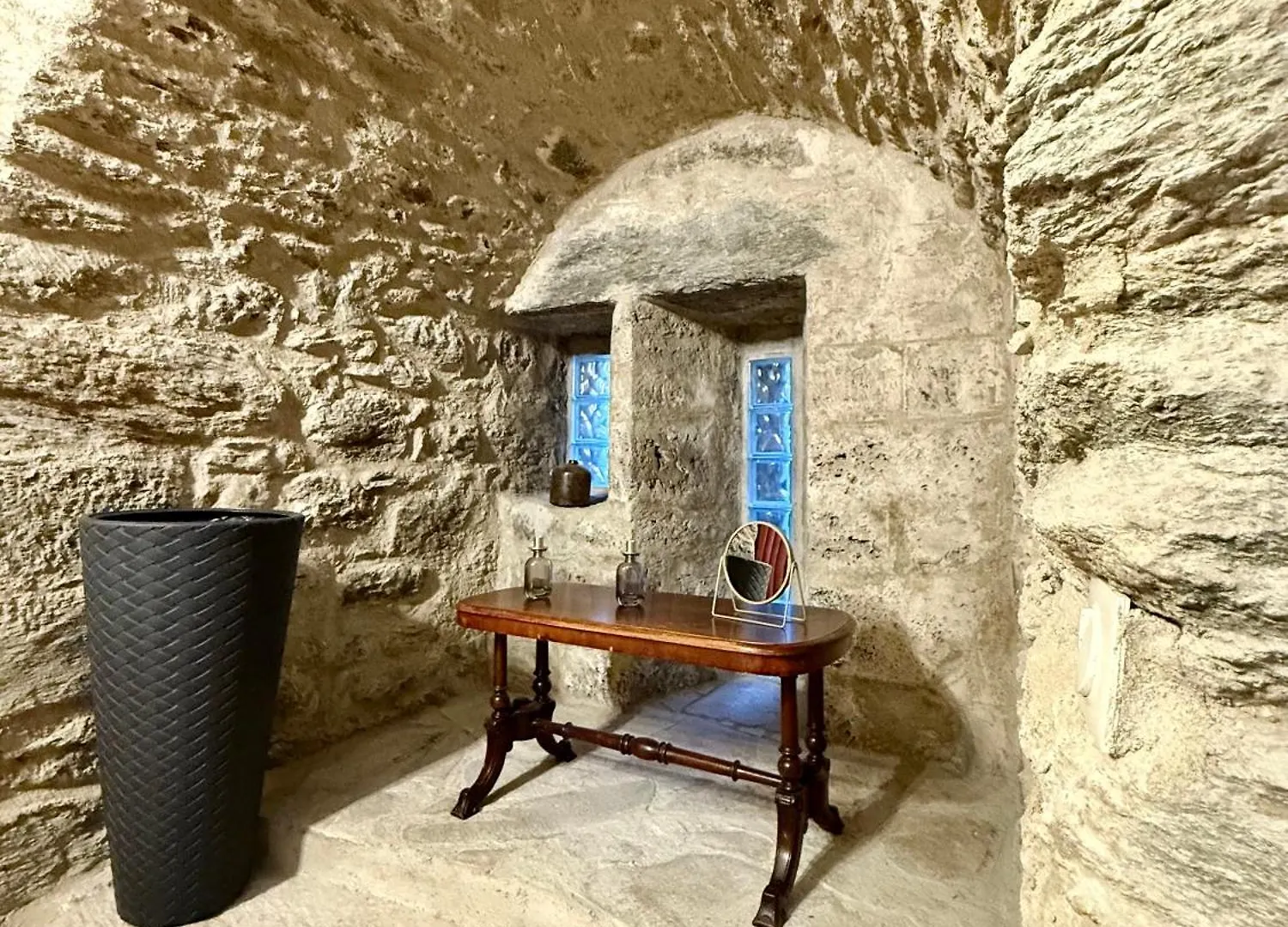 La Tour Du Chateau - Jacuzzi Sur Le Toit La Lechere 0*,  France